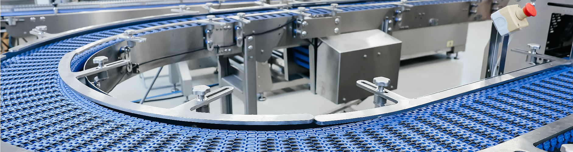 Skilled assembleur meticulously constructing intricate machinery